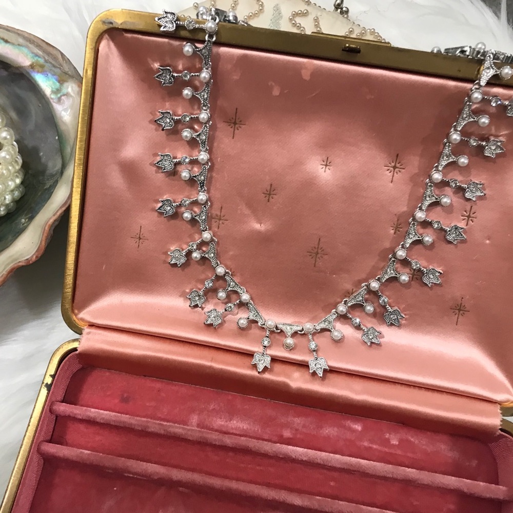 MODCLOTH | Vintage Inspired Necklace